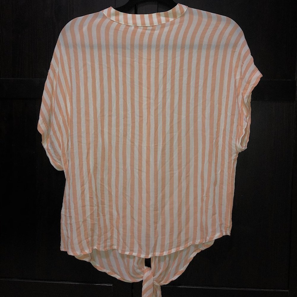 Button-up Blouse - Picture 2 of 2